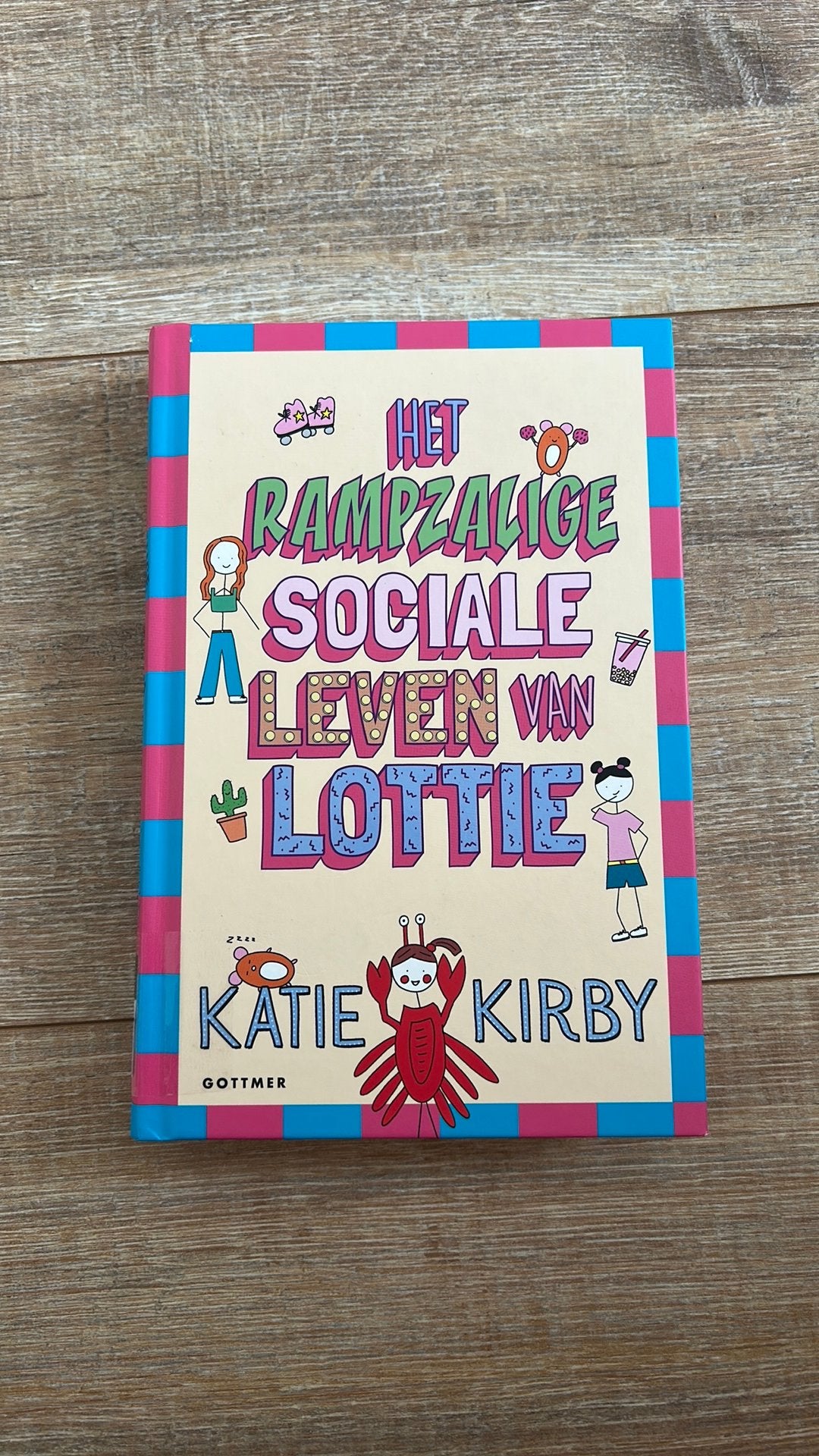 Katie Kirby - Het rampzalige sociale leven van Lottie, Boeken, Ophalen of Verzenden, Zo goed als nieuw, Katie Kirby