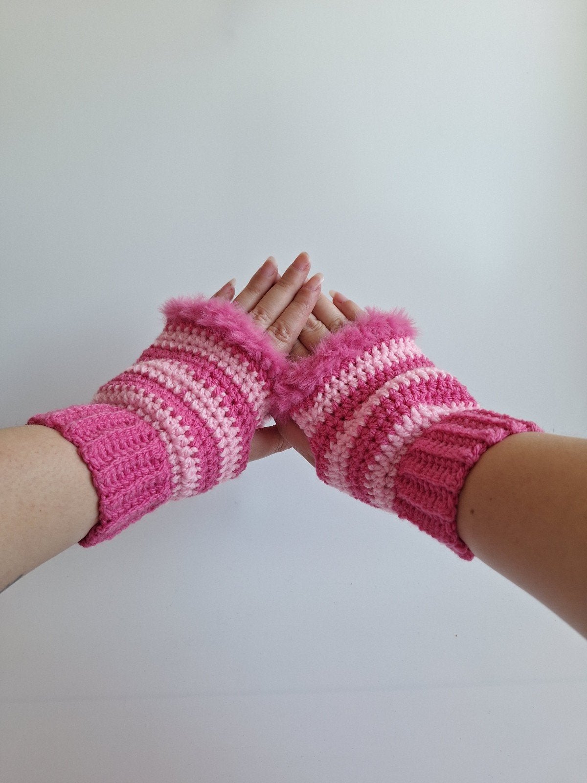 Gehaakte handschoenen knalroze en lichtroze, Ophalen of Verzenden, Nieuw, Handschoenen