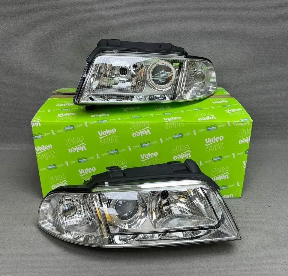 Audi RS4 B5 Valeo Xenon Koplampen Nieuw, Ophalen of Verzenden, Nieuw, Audi