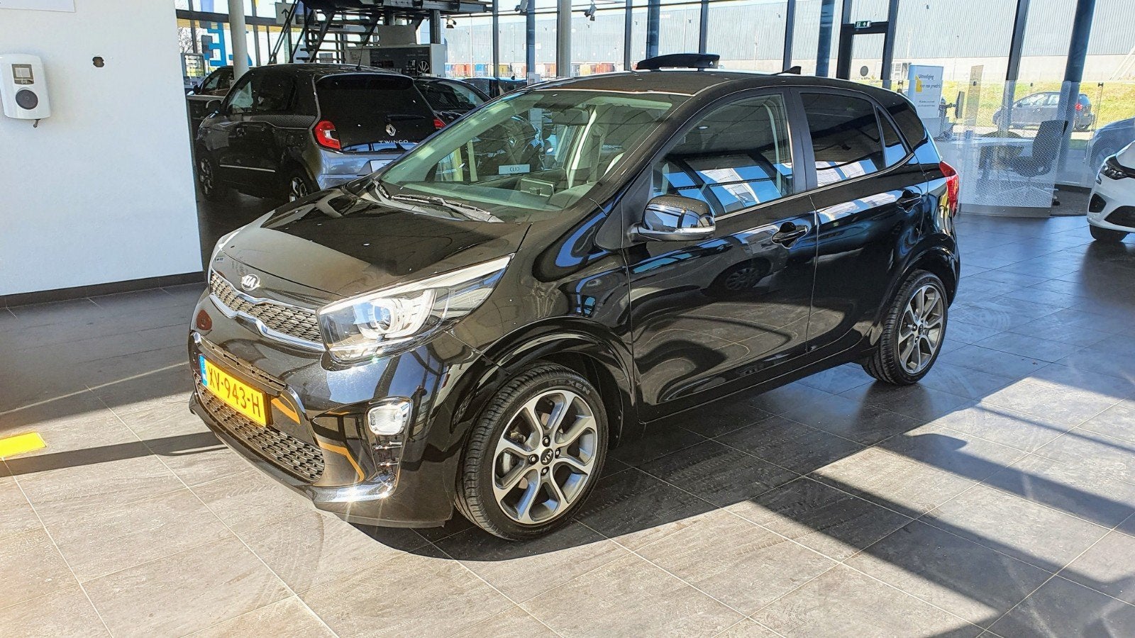 Kia Picanto 1.0 MPi 67pk 4-zits 2019 Zwart, Auto's, Kia, Achterwielaandrijving, Zwart, 4 stoelen, Zwart