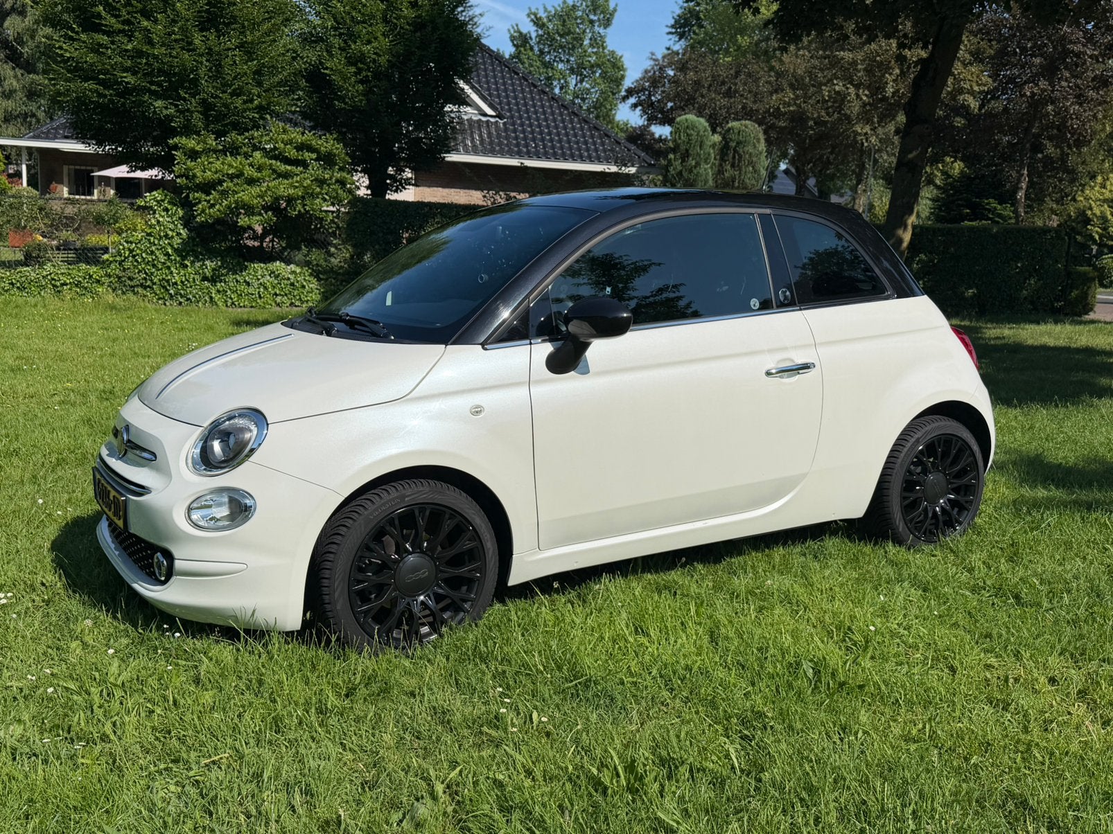 Fiat 500 0.9 TwinAir Turbo 120th Edition | Pano | CarPlay |, Voorwielaandrijving, Stof, 40 €/maand, Wit