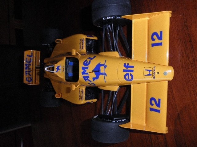Foto 2 van Formule 1 cars schaal 1:12