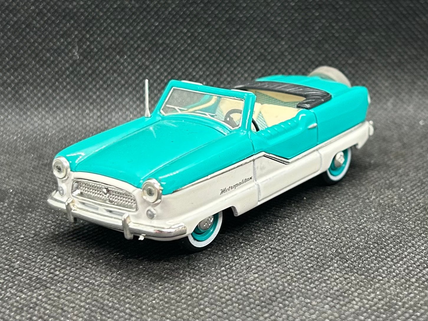 Vitesse Nash Metropolitan 1:43, Verzenden, Zo goed als nieuw, Auto, Overige merken