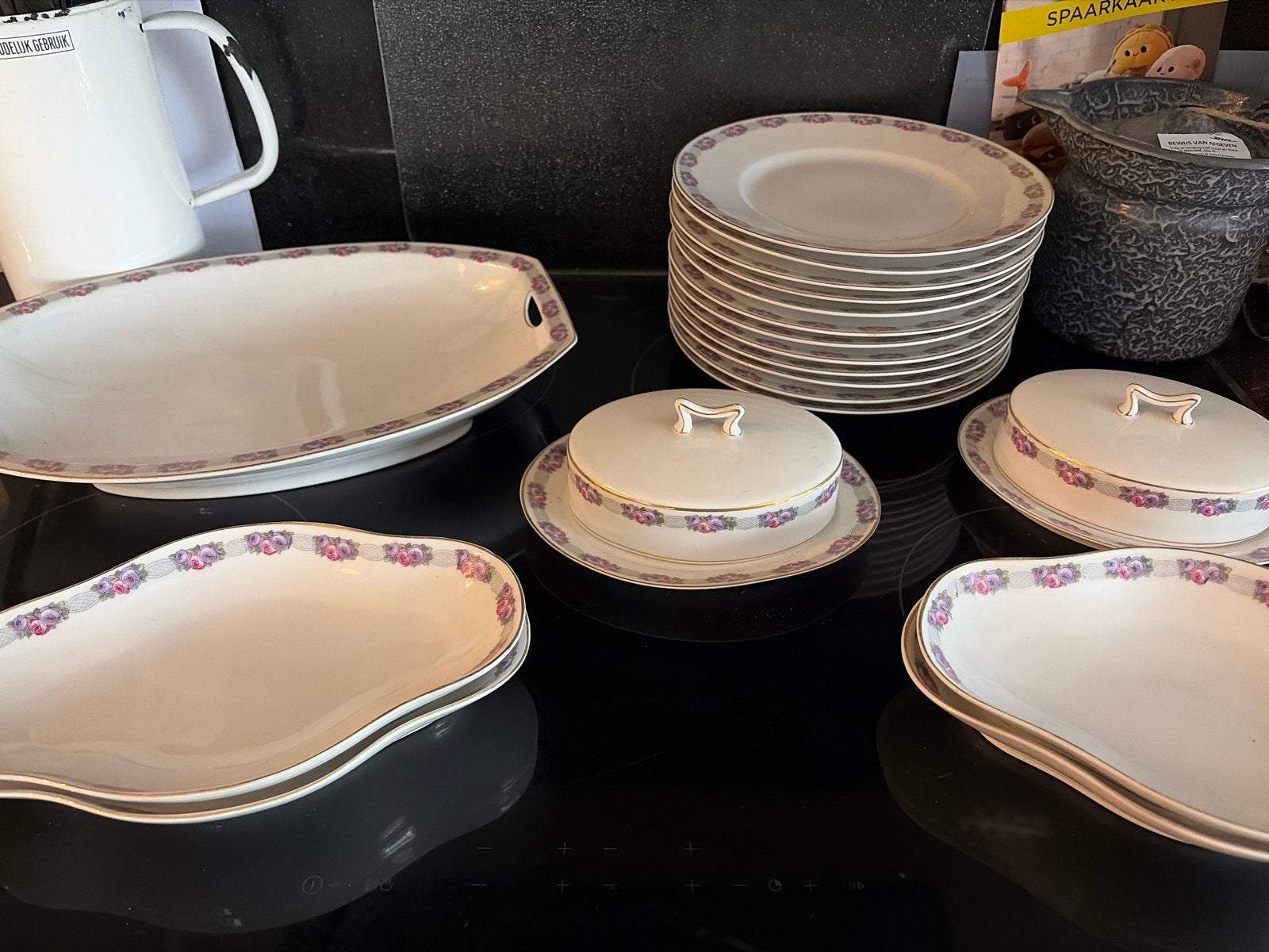 Oud servies van Bavaria met rozenmotief, Antiek en Kunst, Ophalen of Verzenden