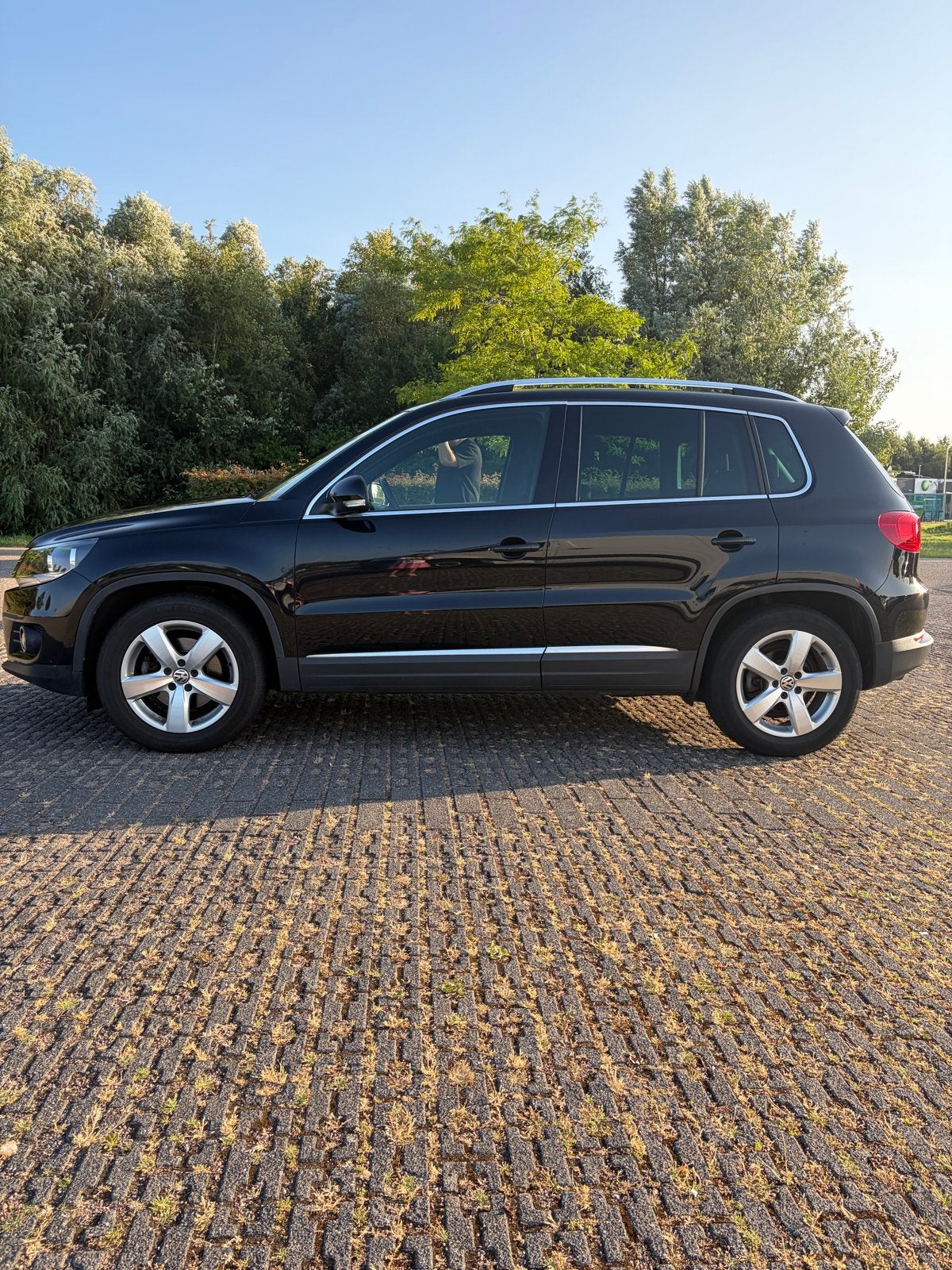 *** Volkswagen Tiguan benzine 1.4 TSI 92KW 2015 Zwart ***, Voorwielaandrijving, 125 pk, 4 cilinders, Zwart