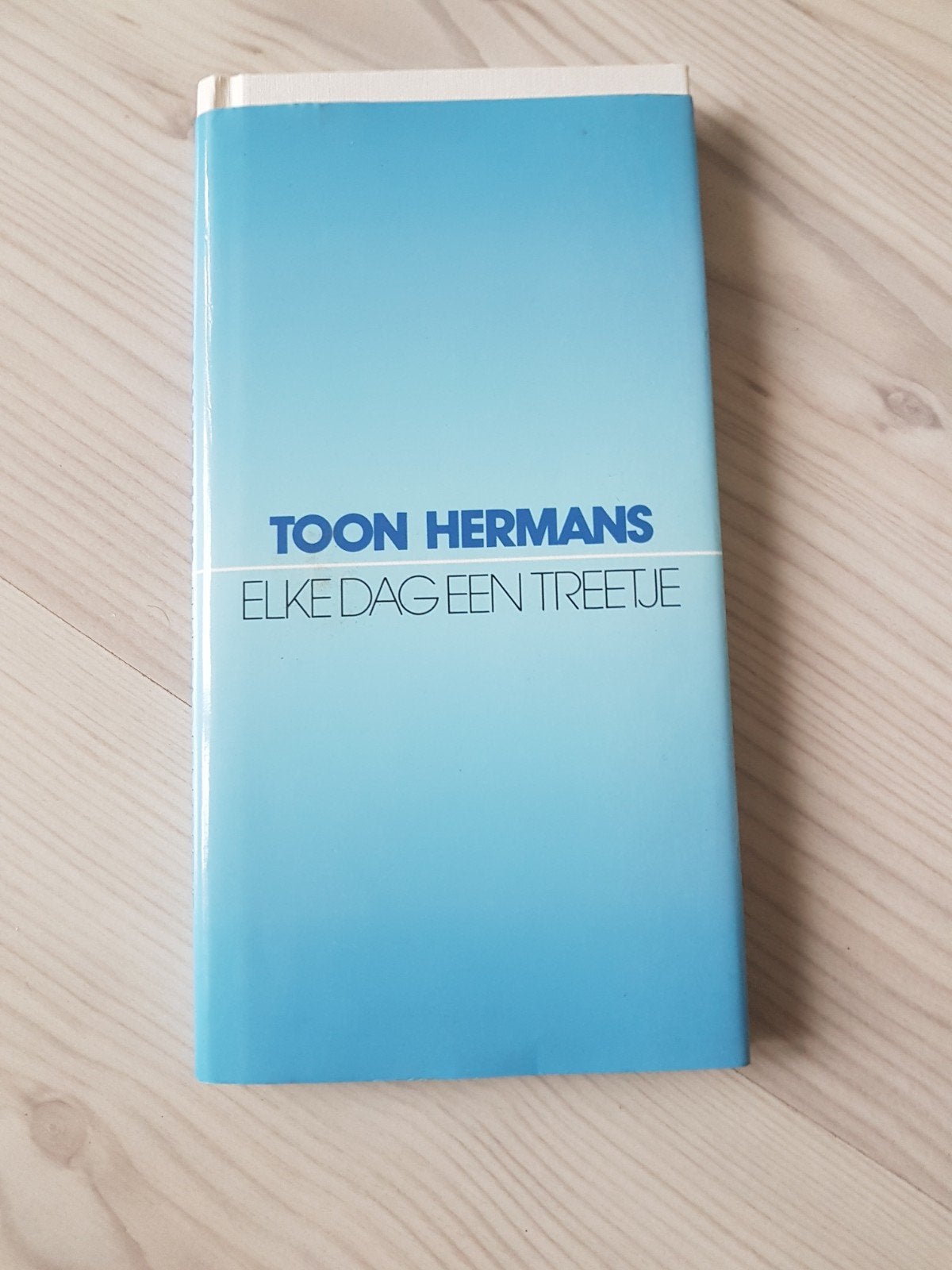 Toon Hermans gedichtenbundel, Ophalen of Verzenden, Zo goed als nieuw