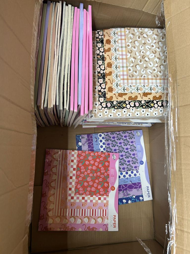 Partij enveloppen en knutselpapier - Diverse designs, Hobby en Vrije tijd, Knutselen, Nieuw, Knutselmateriaal, Beschrijfbaar, Papier of Karton