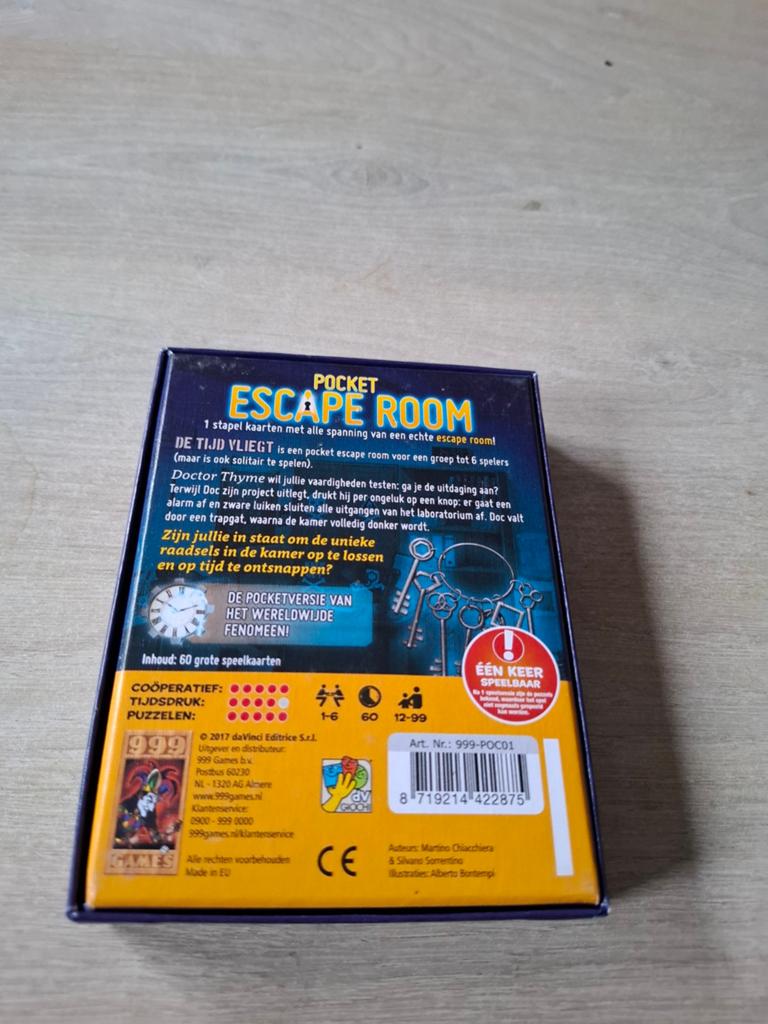 Pocket Escape Room: De Tijd Vliegt - Zo goed als nieuw, Davinci Editrice S.r.l., Info@davincigames.com, Ophalen of Verzenden, Zo goed als nieuw