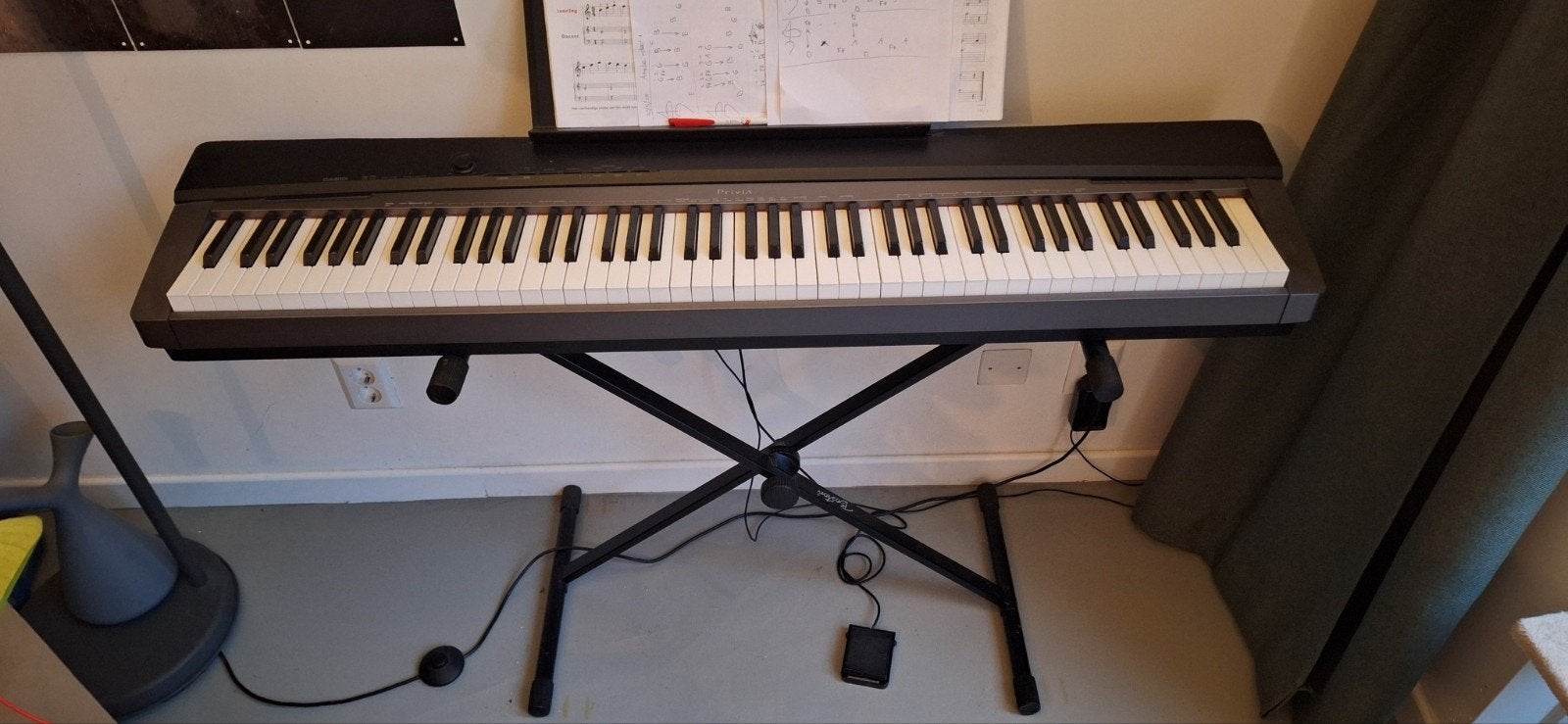 Piano digitaal casio privia px-130 88 toetsen, Muziek en Instrumenten, Piano's, Gebruikt, Zwart, Digitaal, Ophalen of Verzenden