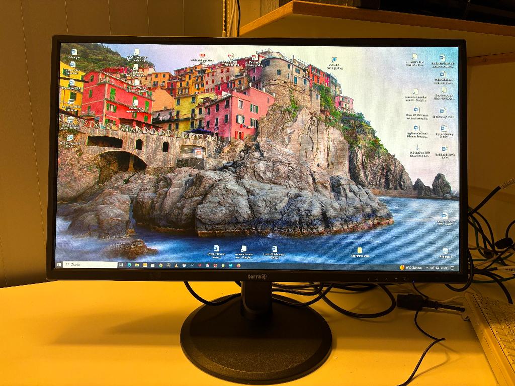 Terra 27 inch monitor type 2747w: 50 euro, Computers en Software, Monitoren, Ophalen, Gebruikt, Ingebouwde speakers, HDMI