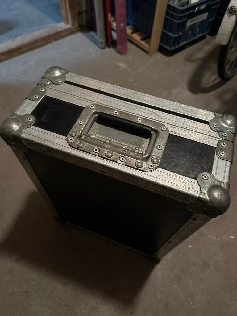Flightcase voor dj-gear, Muziek en Instrumenten, Behuizingen en Koffers, Ophalen, Gebruikt, Overige instrumenten, Flightcase