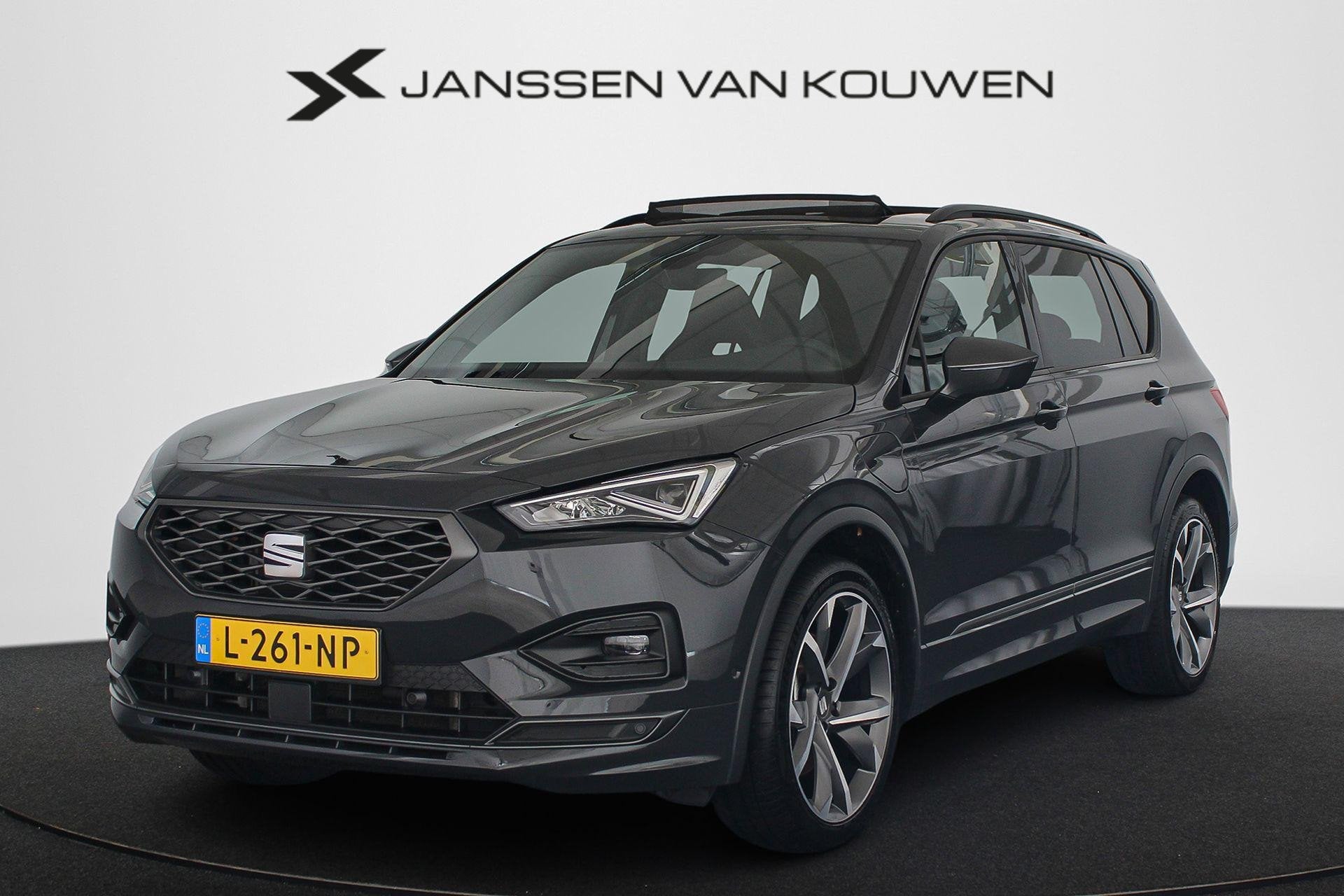 SEAT Tarraco 1.4 TSI e-Hybrid PHEV FR Panoramadak Trekhaak K, Auto's, Stof, 4 cilinders, Hybride Elektrisch/Benzine, Verwarmde buitenspiegels