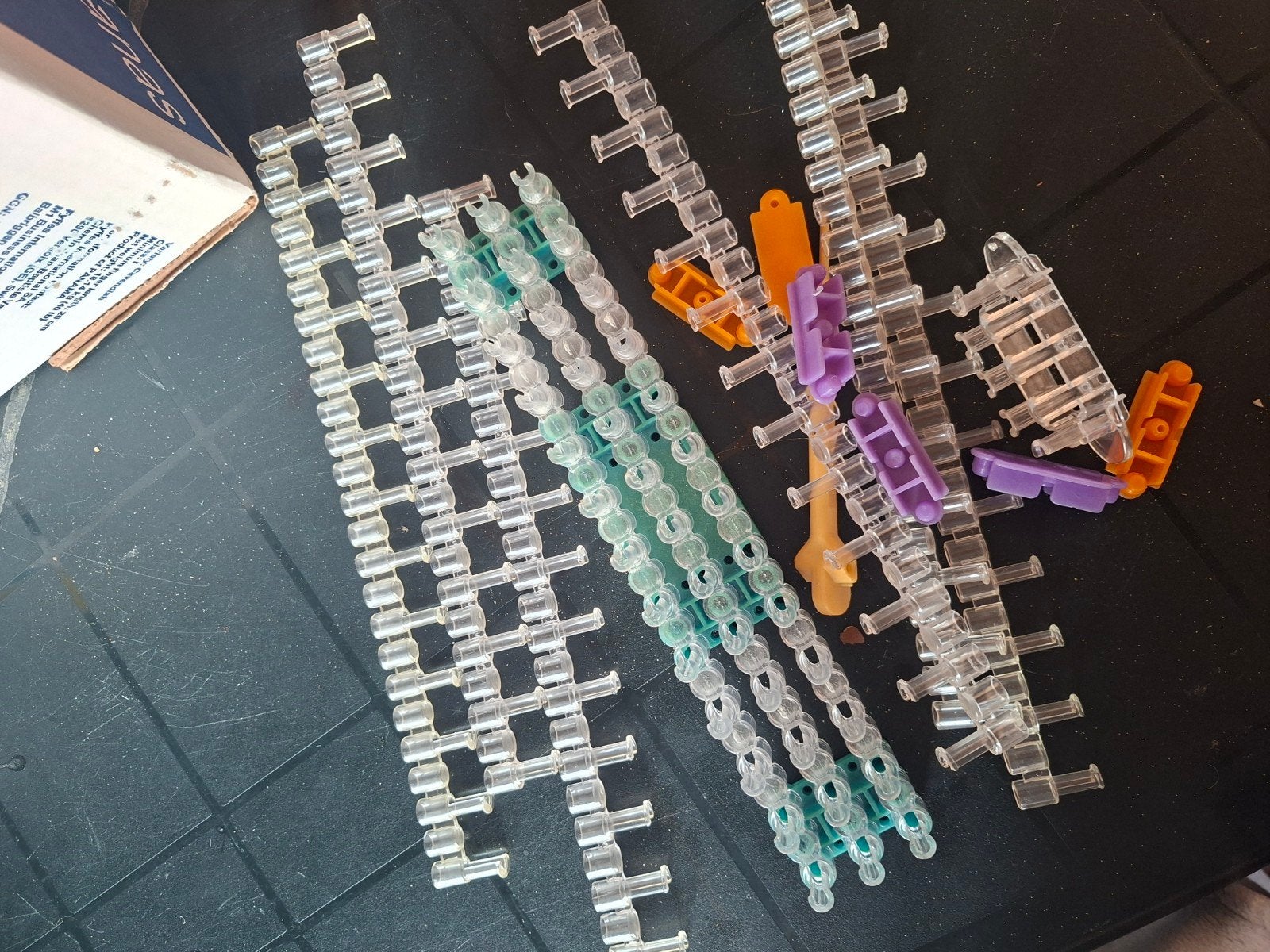 Loom bands set - Holiday Fun Box, Hobby en Vrije tijd, Meerkleurig, Ophalen of Verzenden, Zo goed als nieuw, Kunststof
