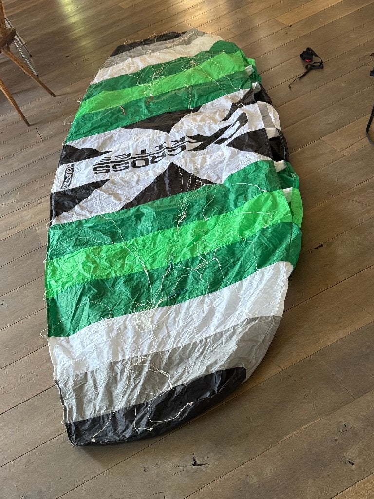 CX Cross kite 3,5 Stunt Vlieger, Ophalen of Verzenden, Zo goed als nieuw, Vierlijns, Vlieger