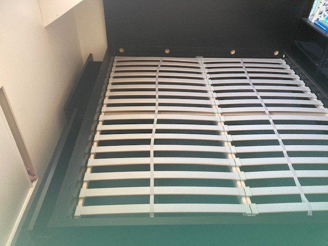 wart Ikea Malm bed 180. Afleveren mogelijk, Huis en Inrichting, Slaapkamer | Complete slaapkamers, Ophalen of Verzenden, Gebruikt