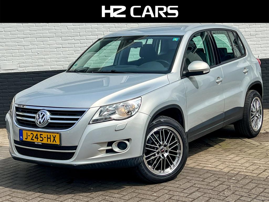 Volkswagen Tiguan 1.4 TSI Trend&Fun/Ketting v.v/18"/Carplay/, Voorwielaandrijving, Euro 5, Stof, Zwart
