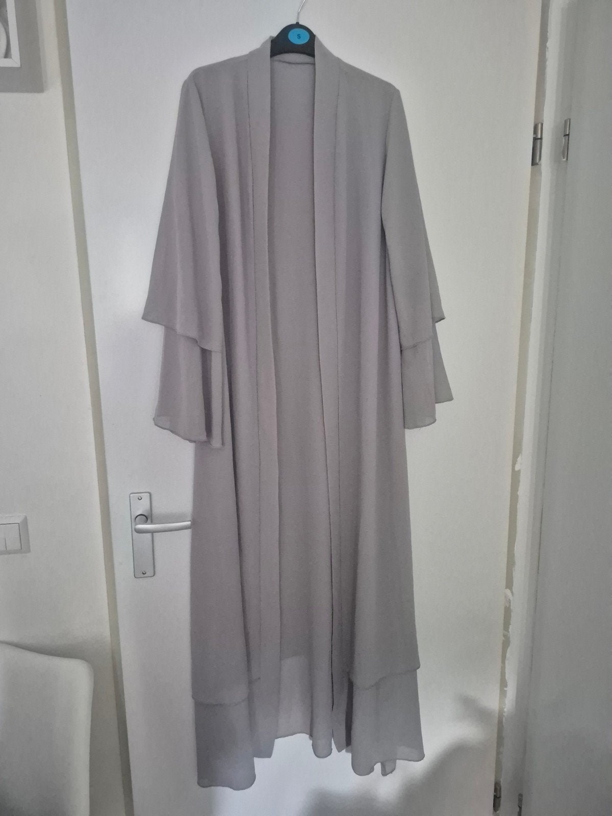 Lange grijze kimono/abaya - Maat 38, Kleding | Dames, Maat 38/40 (M), Ophalen of Verzenden, Zo goed als nieuw, Grijs