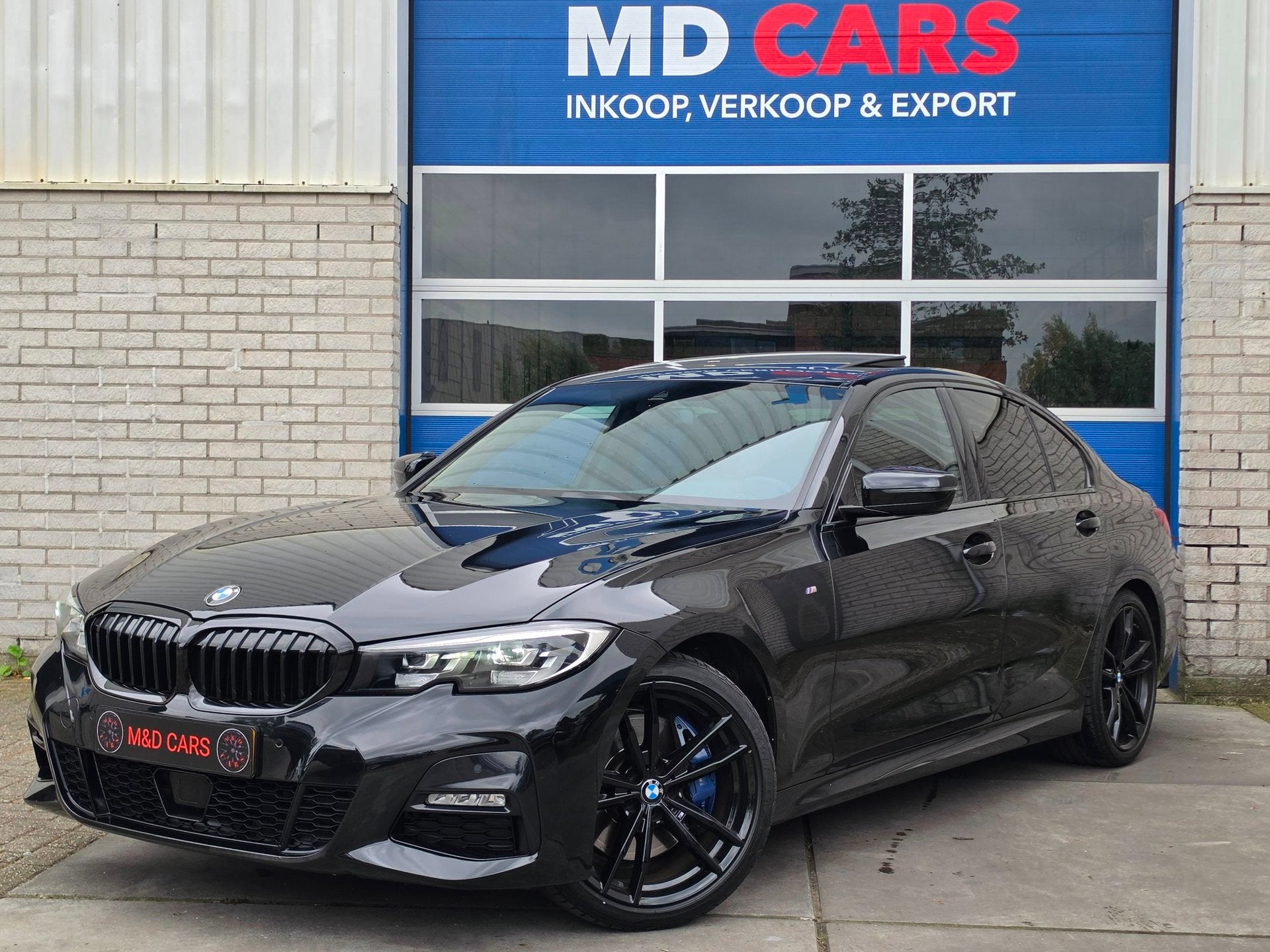BMW 3-serie 330i High Executive AUTOMAAT/M PAKKET/SCHUIFDAK/, Automaat, 1998 cc, Achterwielaandrijving, Gebruikt