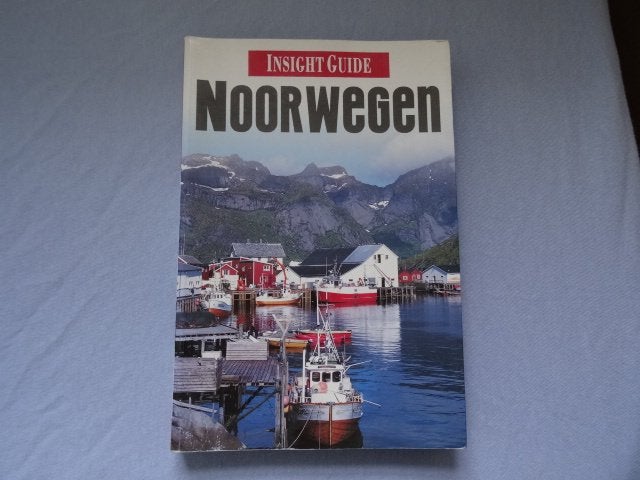insight guide reisgids Noorwegen, Boeken, Reisgidsen, Zo goed als nieuw, Reisgids of -boek, Europa, Overige merken, Ophalen of Verzenden