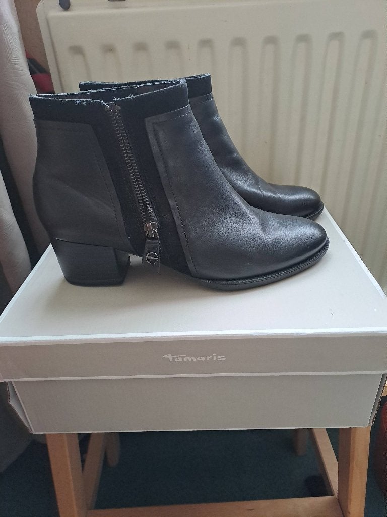 Tamaris korte laarzen 39, Kleding | Dames, Schoenen, Zwart, Lage of Enkellaarzen, Nieuw, Ophalen