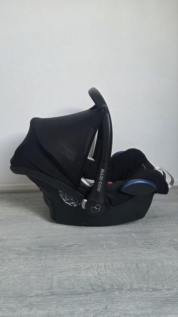 Maxi-Cosi autostoel met isofix base, Kinderen en Baby's, Autostoeltjes, Ophalen, Autogordel of Isofix, Zijbescherming, Zo goed als nieuw
