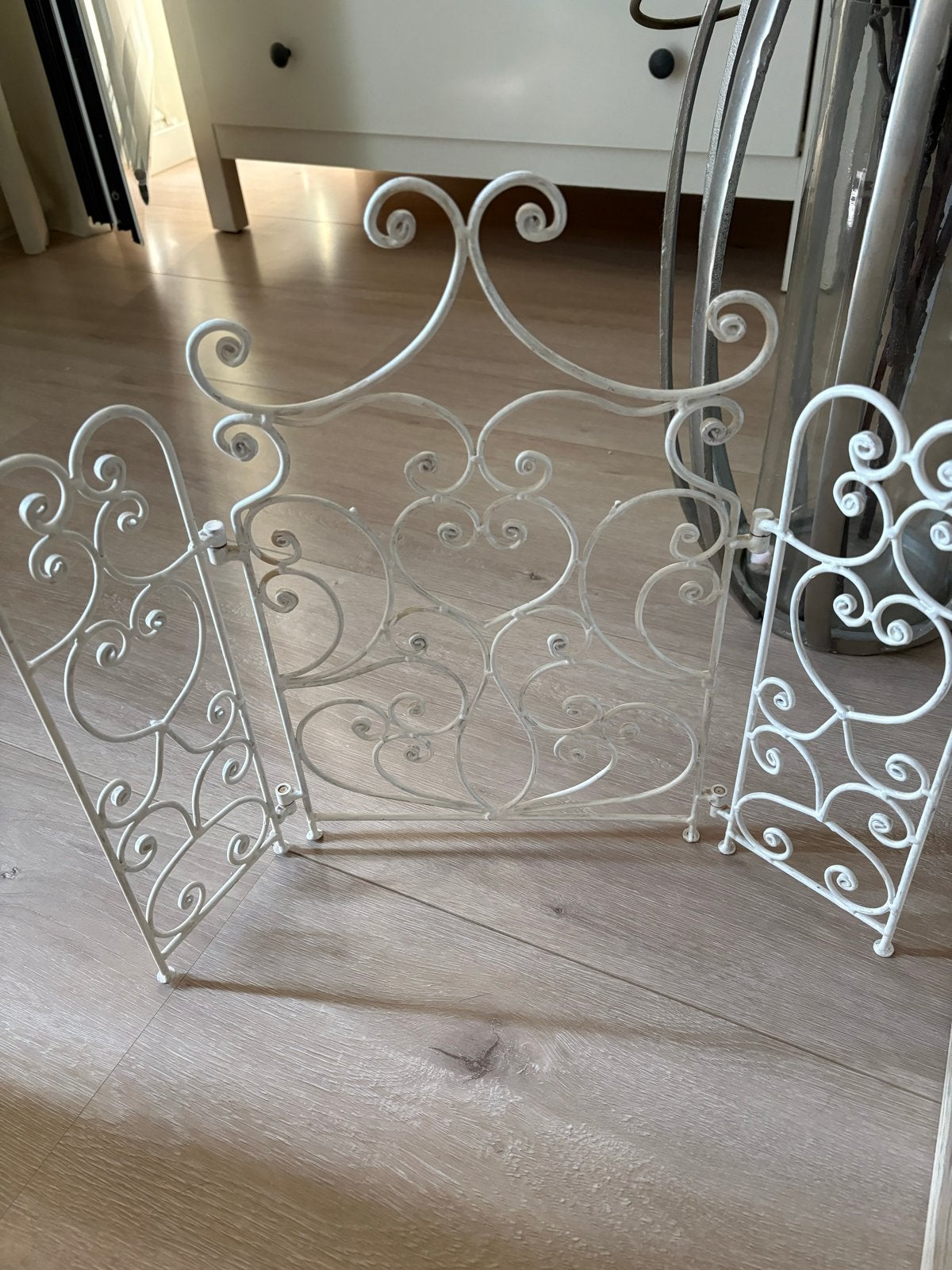Decoratief wit metalen raam scherm, Huis en Inrichting, Woonaccessoires | Overige, Vintage, Gebruikt, Ophalen of Verzenden, Metaal
