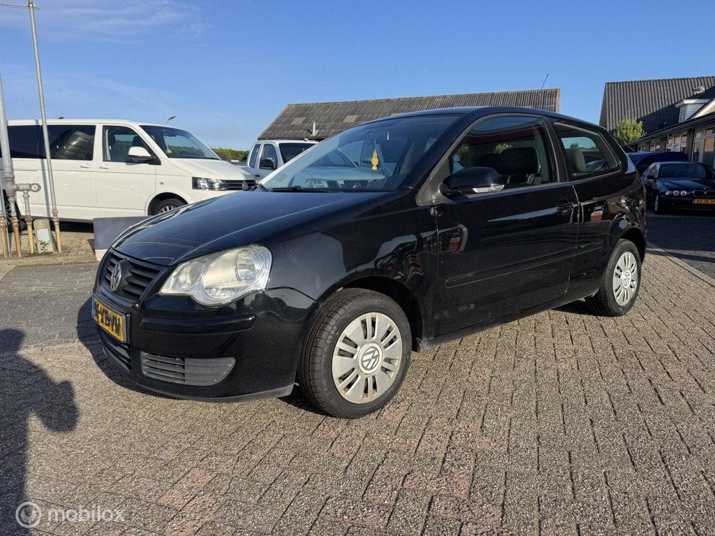 Volkswagen Polo 1.4-16V Optive airco nieuwe APK, Auto's, Volkswagen, Voorwielaandrijving, Elektrische ramen, 15 km/l, 40 €/maand