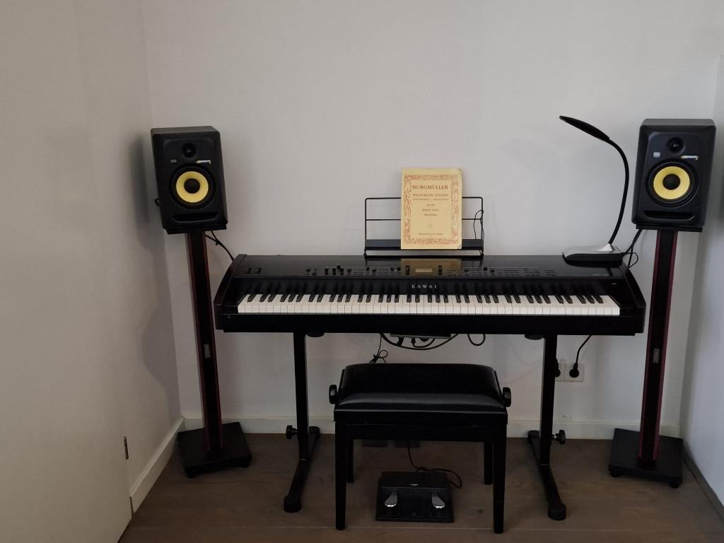Kawai MP10 Piano Set – Houten Toetsen – KRK Rokit 6 G3, 88 toetsen, Zo goed als nieuw, Midi-aansluiting, Ophalen