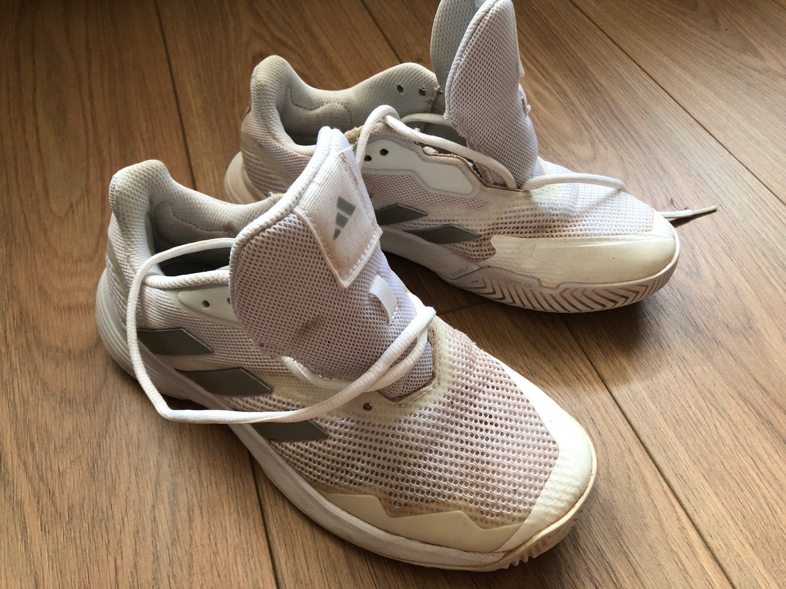 Adidas CourtJam Control tennisschoenen - Wit, Sport en Fitness, Tennis, Ophalen of Verzenden, Schoenen, Adidas, L00