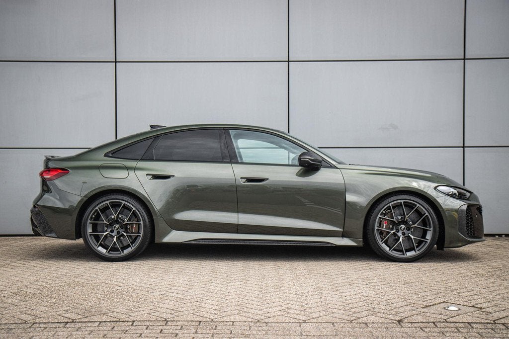 Audi RS 5 Limousine 2.9 e-hybrid 639pk quattro | Optiekpakke, Auto's, Audi, Automaat, Parkeerassistent, Zwart, 150 min