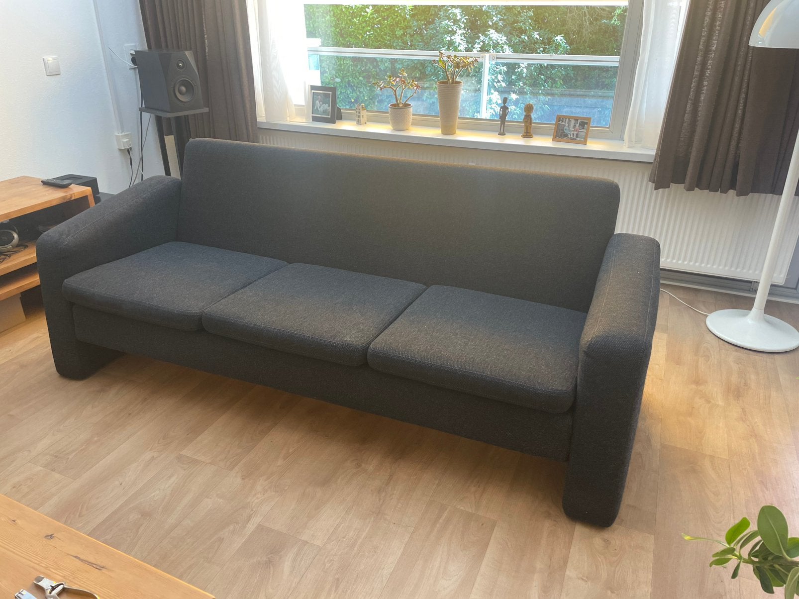3-zits bank Scandinavisch, vleugje retro/jaren-80, Driepersoons, 75 tot 100 cm, Ophalen of Verzenden, Zo goed als nieuw