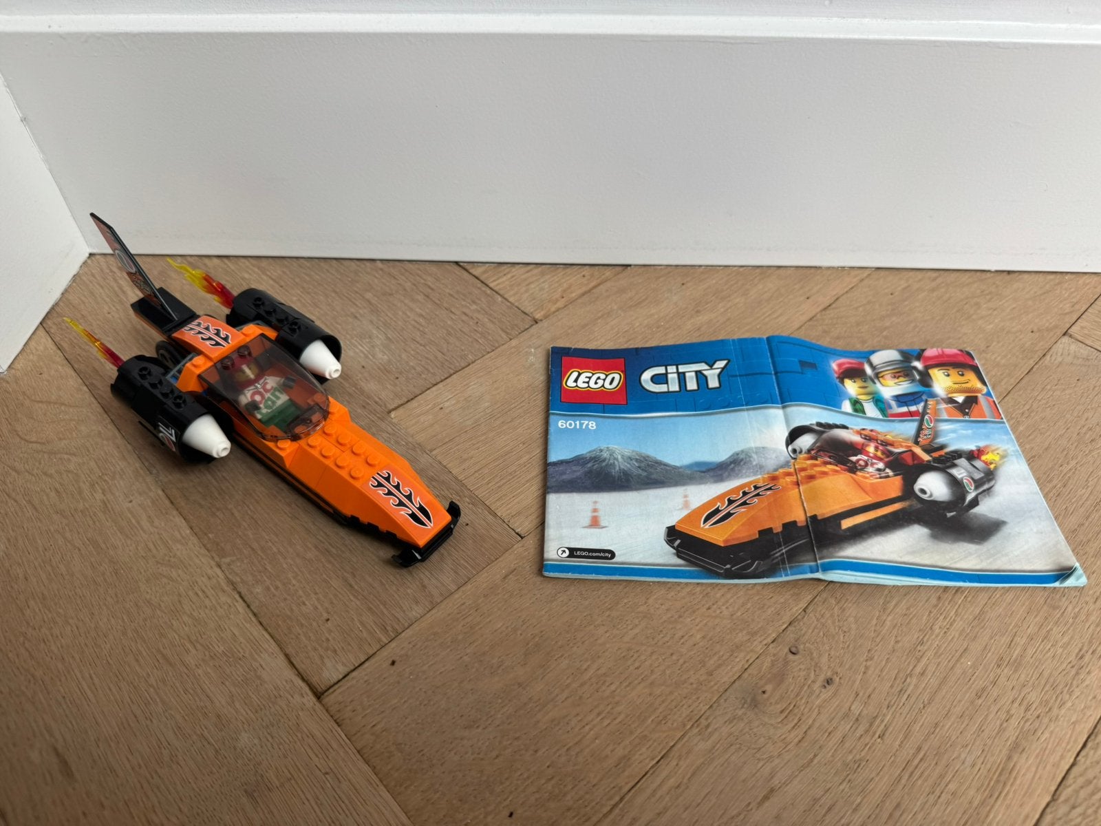 Lego City - Snelheidswagen 60178 + ijsglijder 60190, City, Lego, Ophalen of Verzenden, Zo goed als nieuw