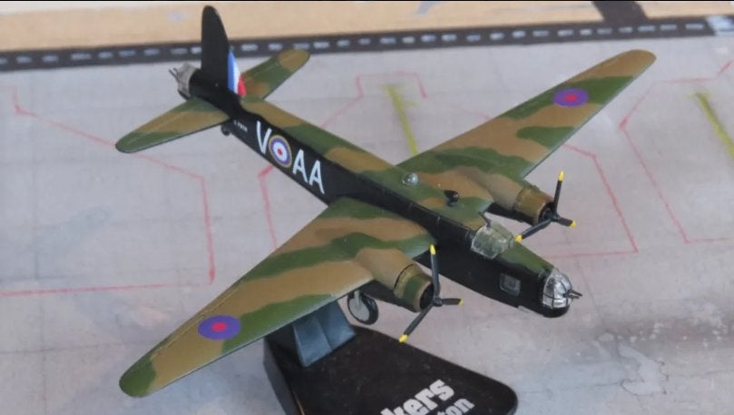 Vickers wellington, Schaal 1:144 - Vliegtuigmodel, Overige merken, 1:144 tot 1:200, Ophalen of Verzenden, Zo goed als nieuw