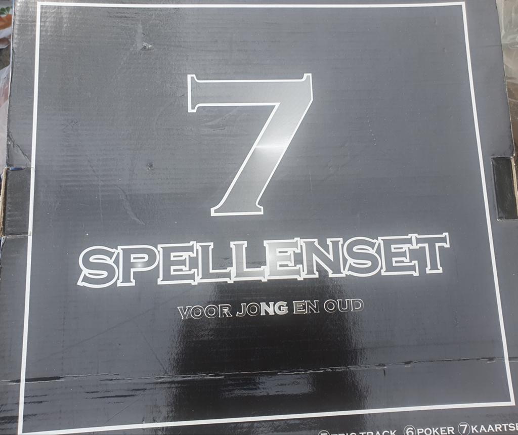 Te koop glazen bord spellenset, Ophalen, Zo goed als nieuw