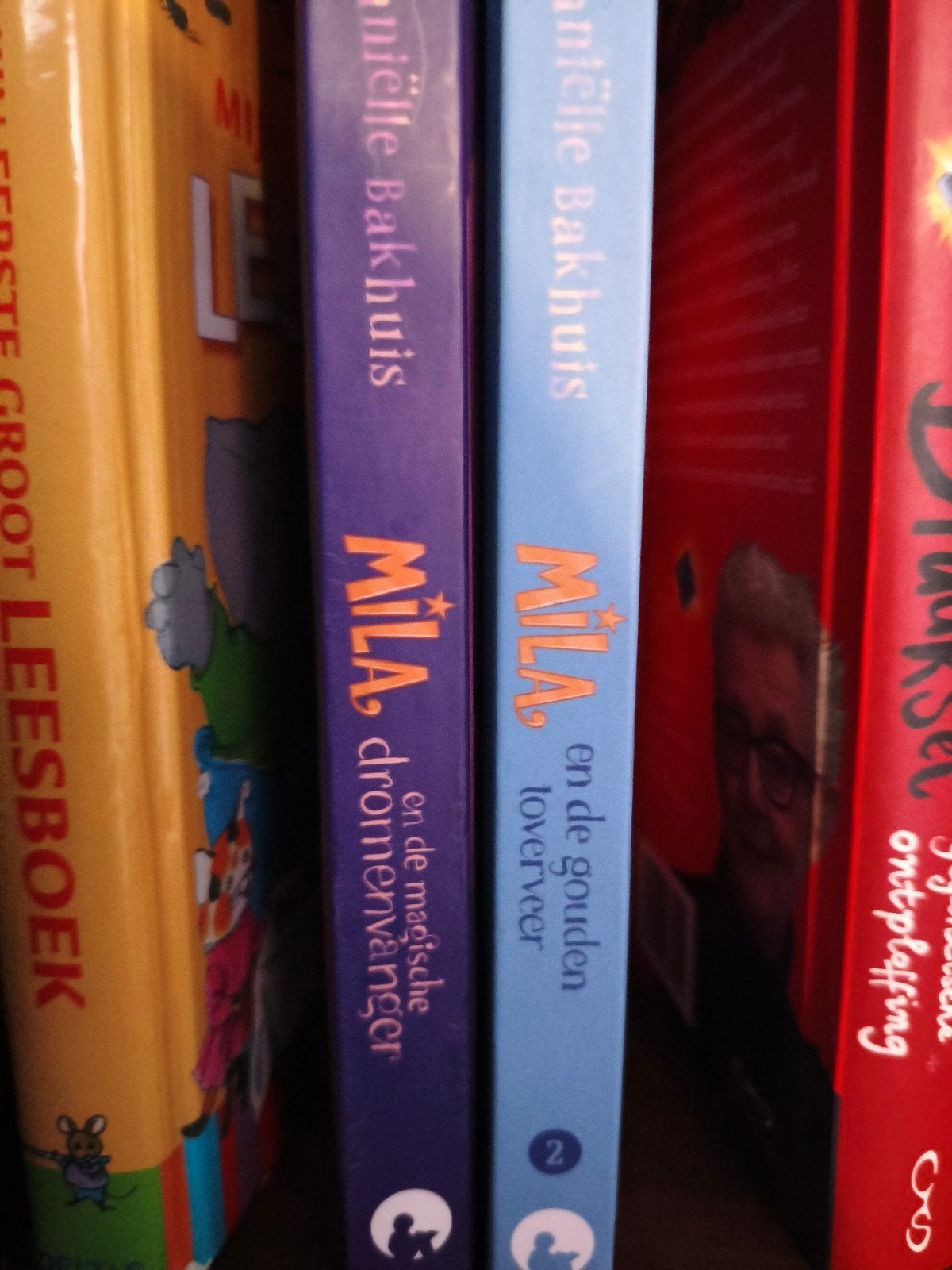 2 Mila boeken van Daniëlle Bakhuis, Boeken, Ophalen of Verzenden, Gelezen, Daniëlle Bakhuis, Fictie algemeen