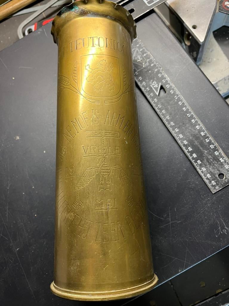 Granaathuls gegraveerd, Antiek en Kunst, Ophalen of Verzenden