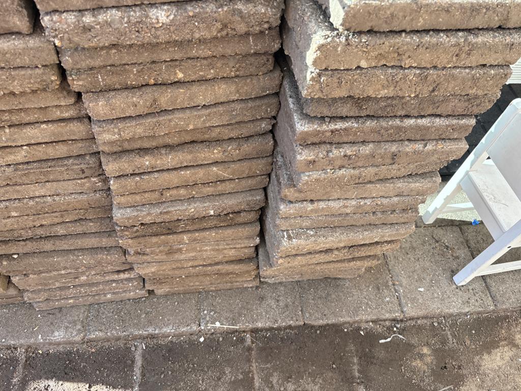 Gebruikte betontegels voor terras of pad, Tuin en Terras, Tegels en Klinkers, Ophalen, Gebruikt, 10 m² of meer, Beton
