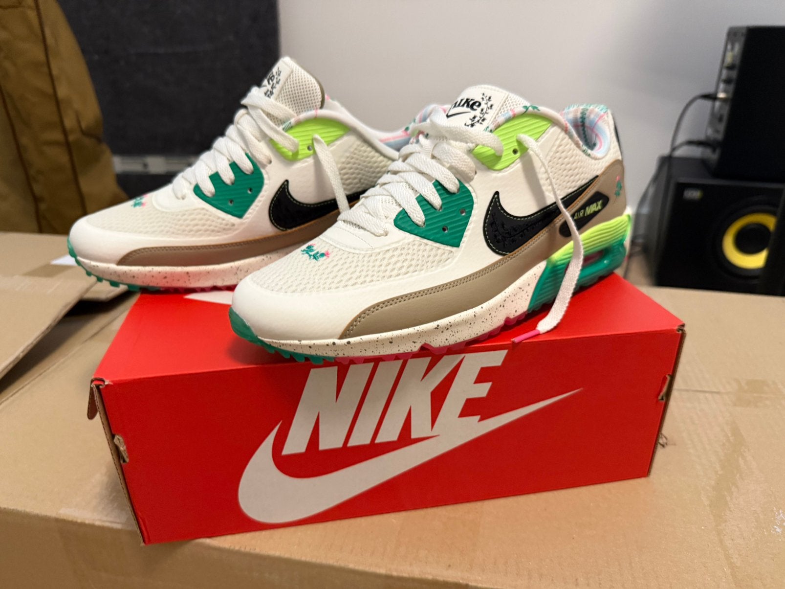 Nike Air Max 90 “Back Home” maat 45, Kleding | Heren, Schoenen, Nike, Nieuw, Ophalen of Verzenden, Wit