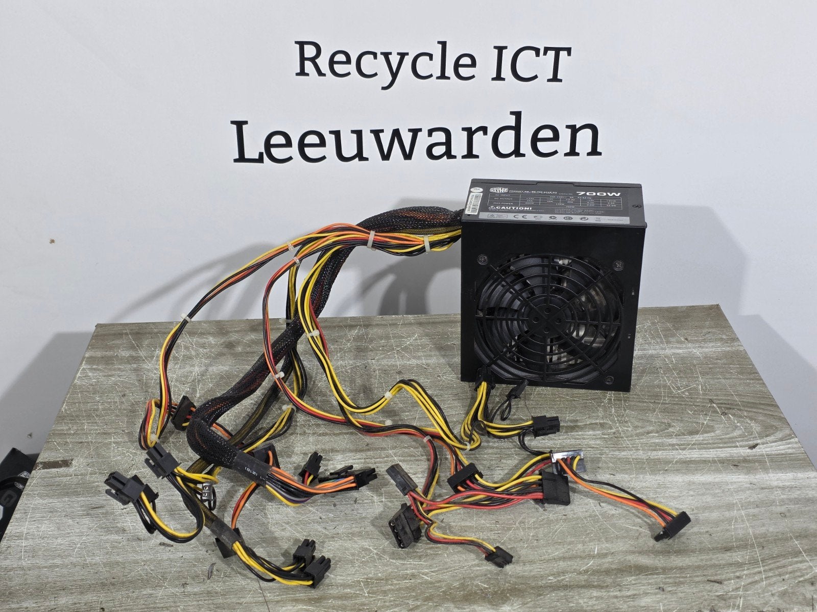 Cooler master 700w max voeding psu power supply rs-700-acab-, Gebruikt, ., Ophalen of Verzenden, .
