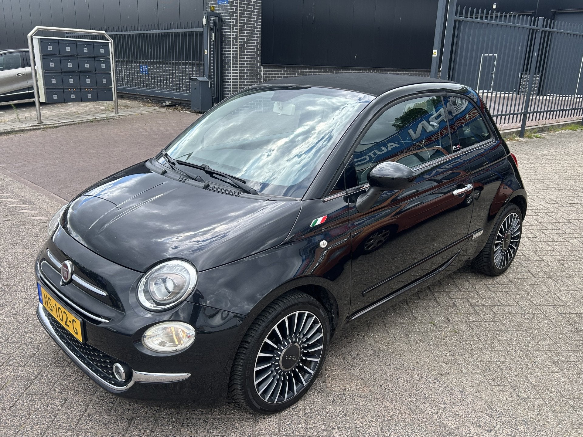 Fiat 500C 0.9 TwinAir Turbo Lounge 1e eig BTW Cabrio Navi Mo, Gebruikt, Cabriolet, Leder en Stof, Zwart