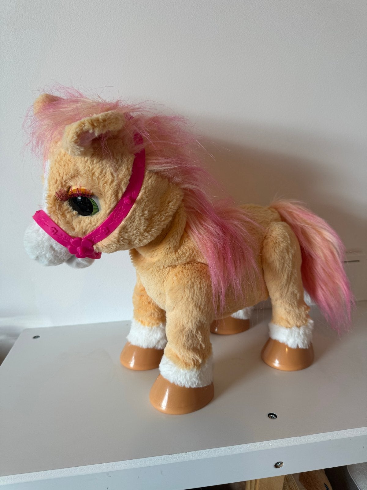 FurReal Friends Pony Speelgoedpaard met Geluid, Ophalen, Zo goed als nieuw, Meisje