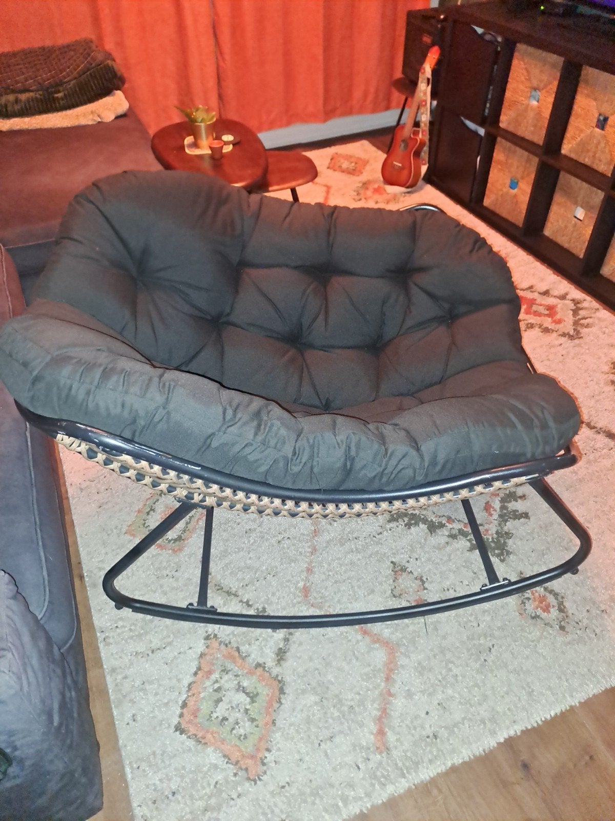 Brede comfy schommelstoel, Ophalen, Rotan, Zo goed als nieuw, Loungeset