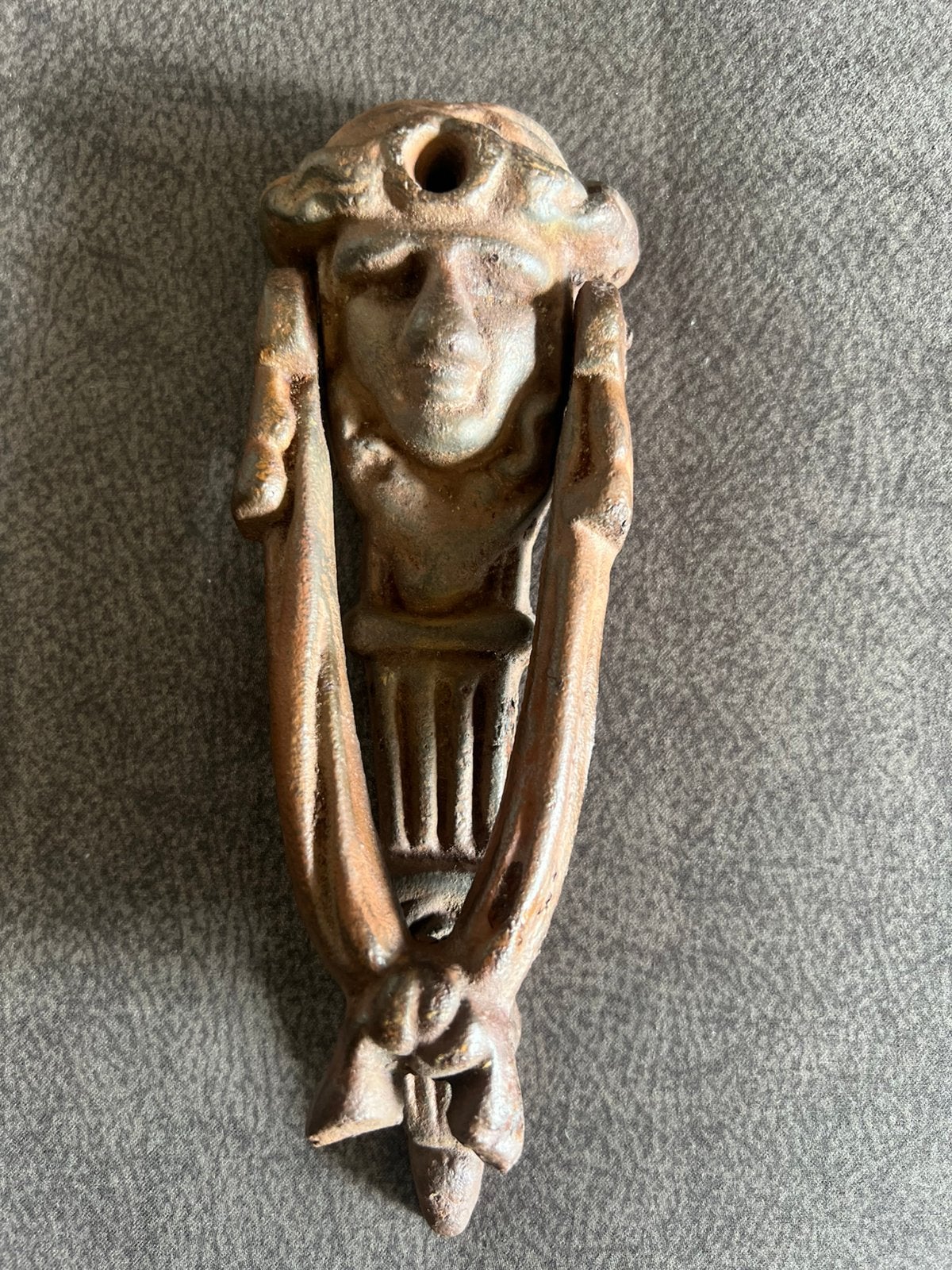 Antieke Gietijzeren Griekse Medusa Victoriaanse Deurklopper., Ophalen of Verzenden