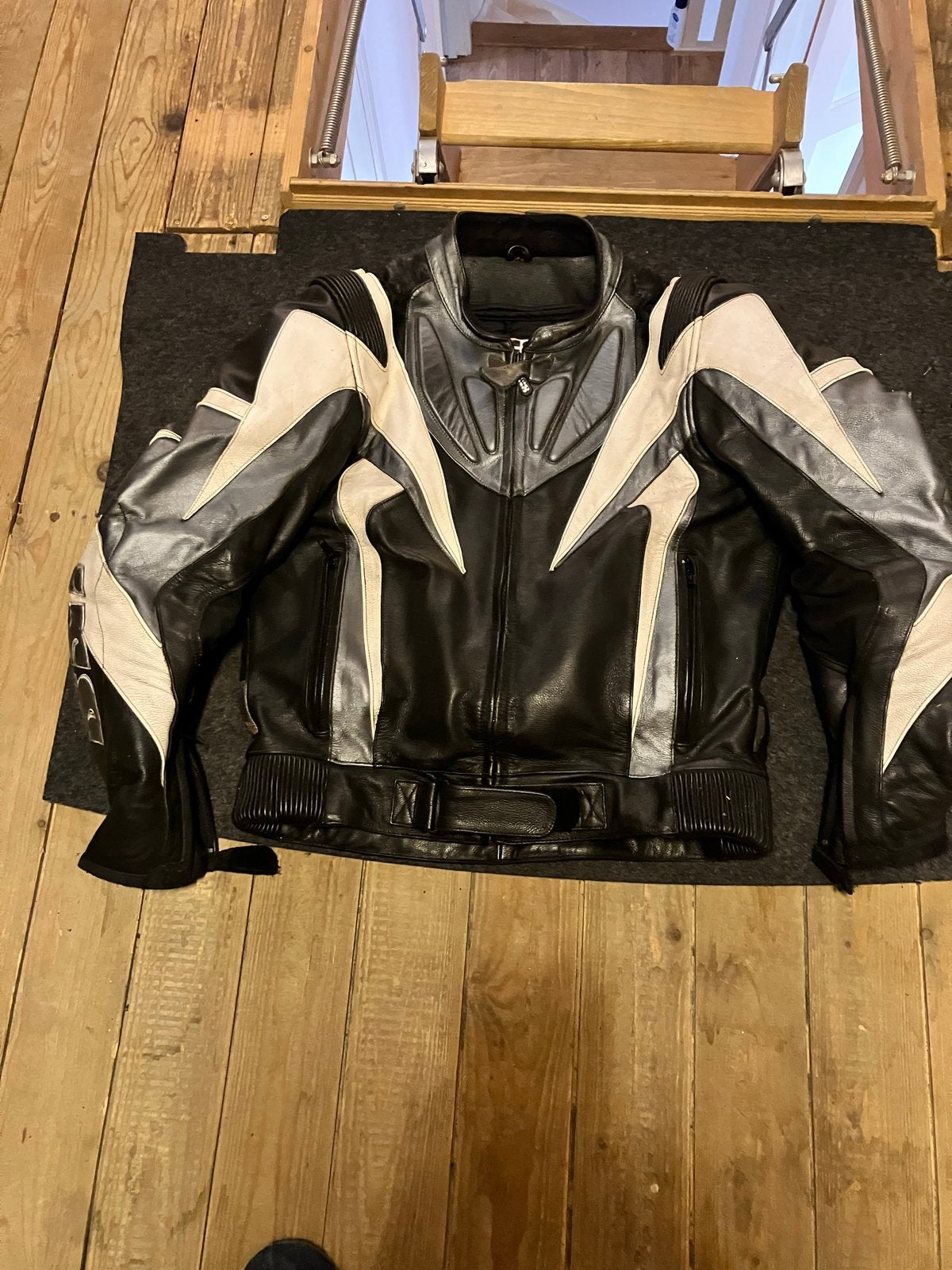 IXS motorjas, broek van rev’it samen als combi pak- Maat 48, Motoren, Kleding | Motorkleding, Ophalen of Verzenden, Tweedehands