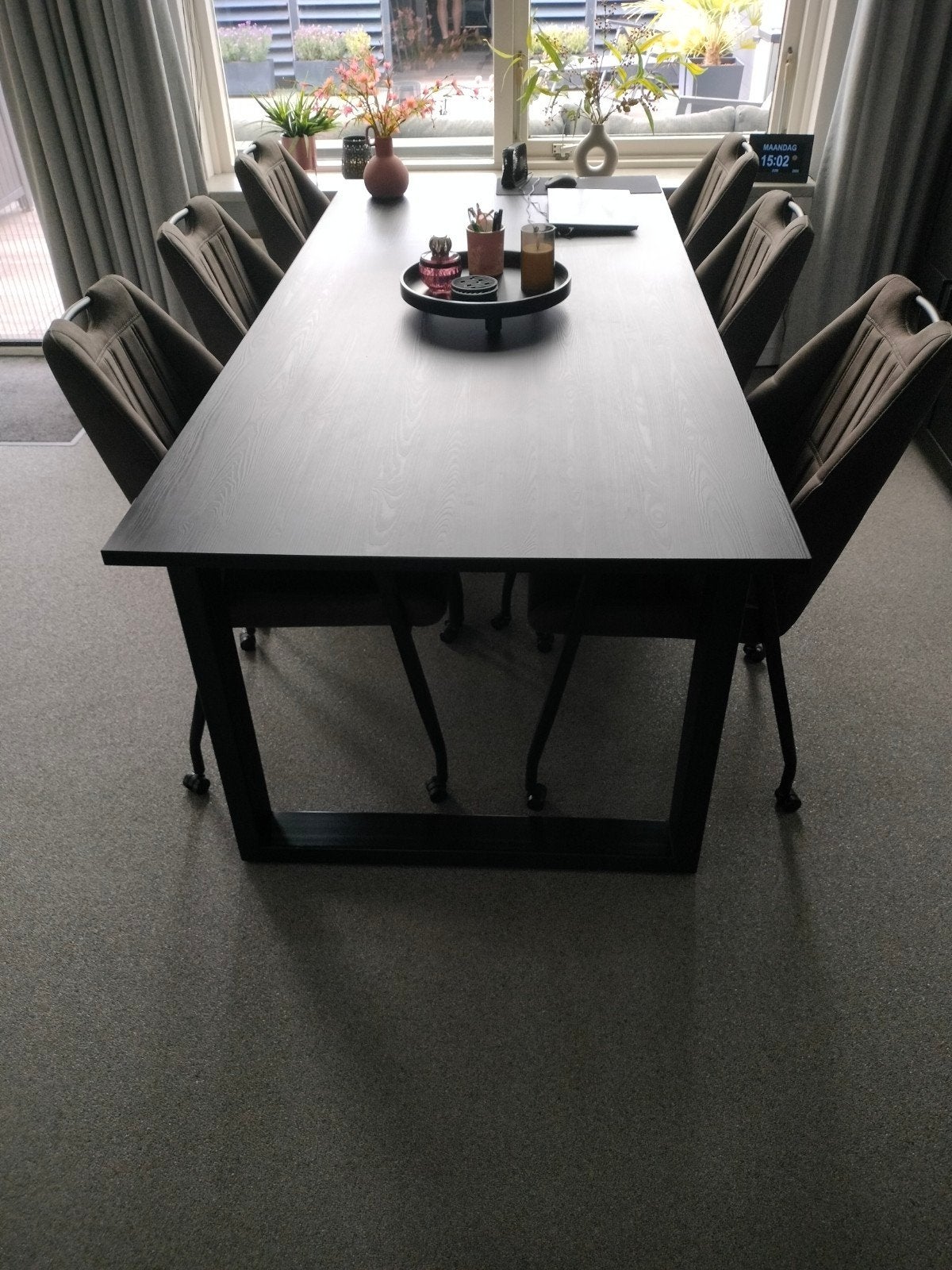 Zwarte eettafel met melamine blad en stalen poten, Ophalen of Verzenden, Rechthoekig, 200 cm of meer