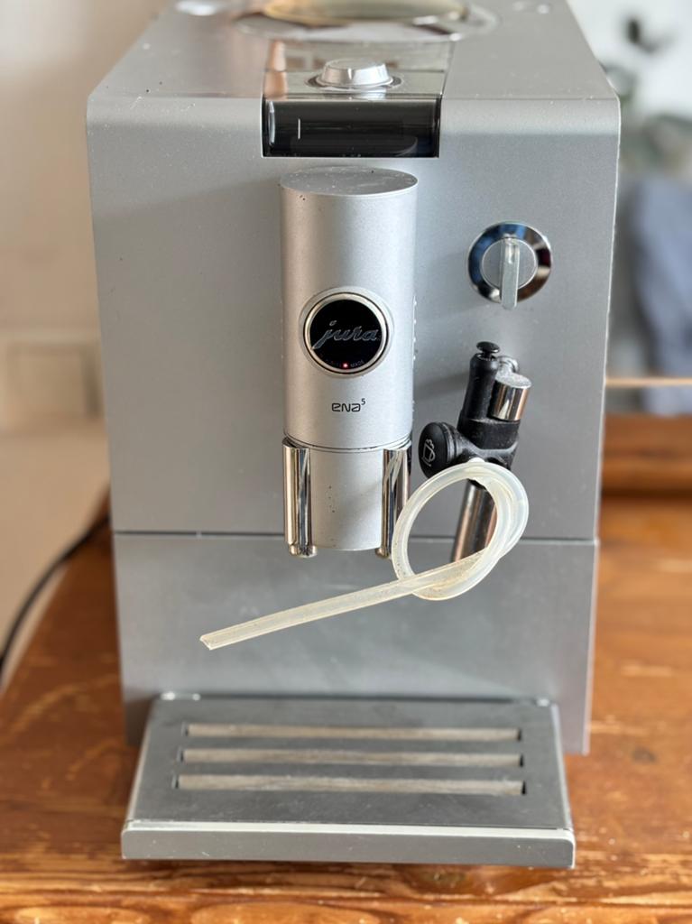 Jura ena5, Witgoed en Apparatuur, Koffiezetapparaten, Ophalen, Overige typen, 10 kopjes of meer, Koffiemachine