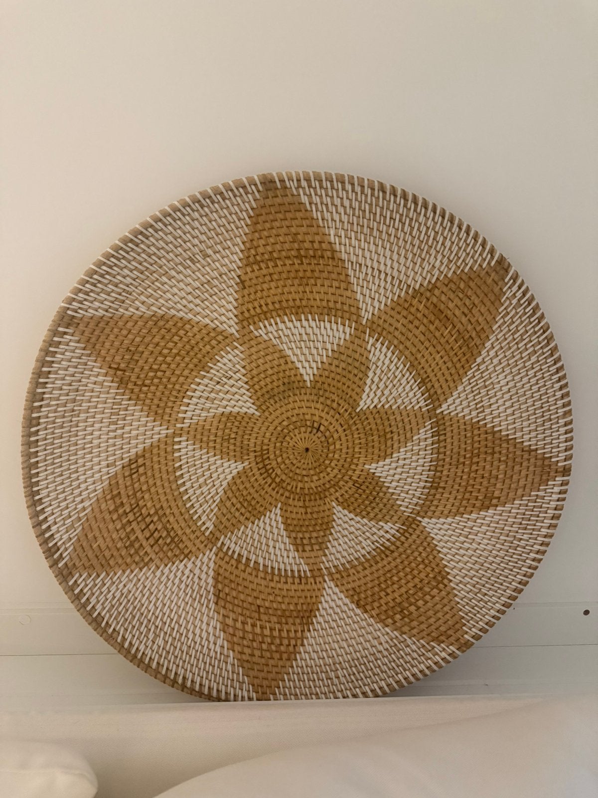 Schaal wanddecoratie, Huis en Inrichting, Woonaccessoires | Schalen en Manden, Ophalen, Zo goed als nieuw, Rond, Riet