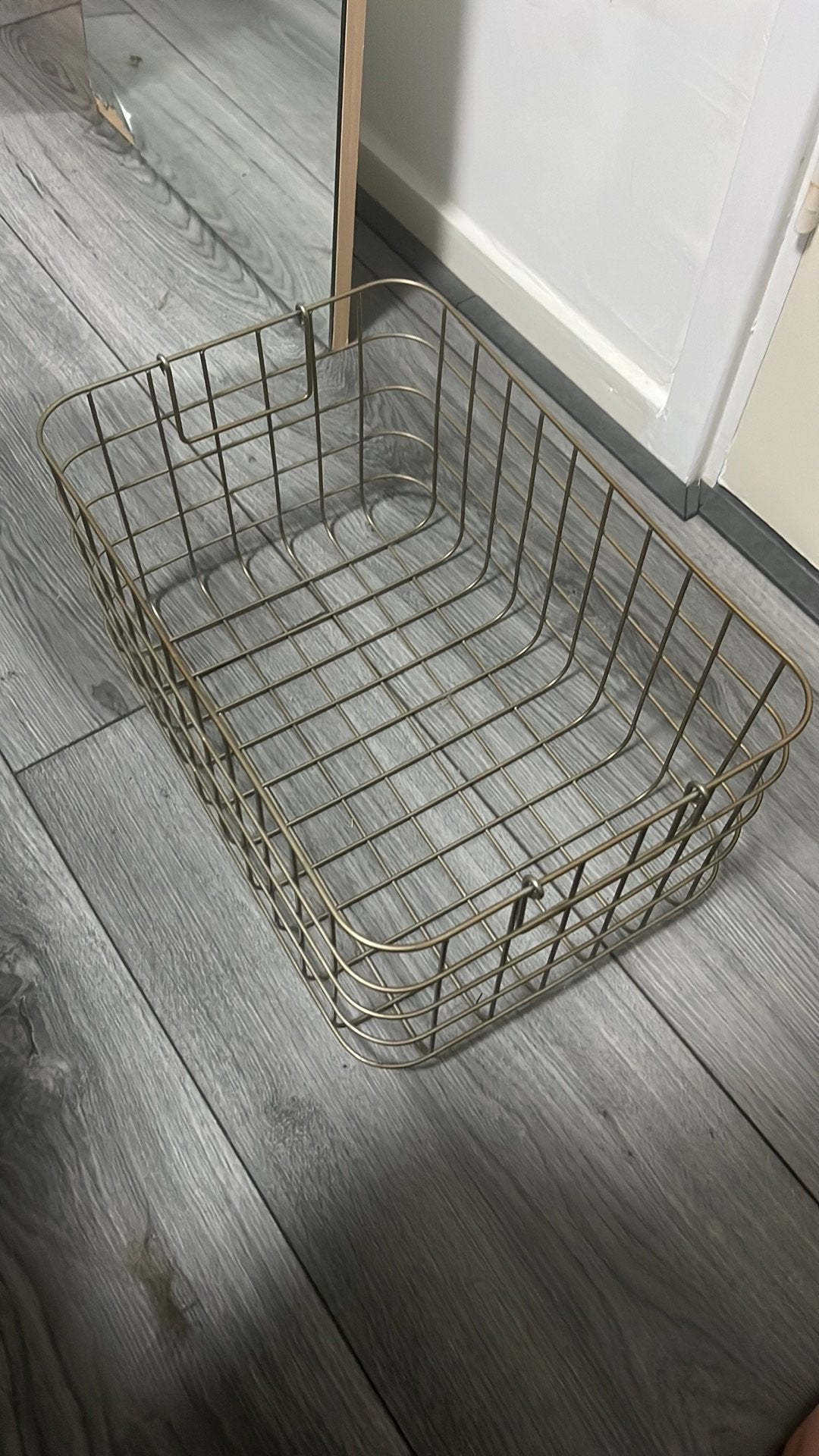 Metalen rek / mand, Huis en Inrichting, Woonaccessoires | Schalen en Manden, Ophalen, Zo goed als nieuw, Rechthoekig, Overige materialen