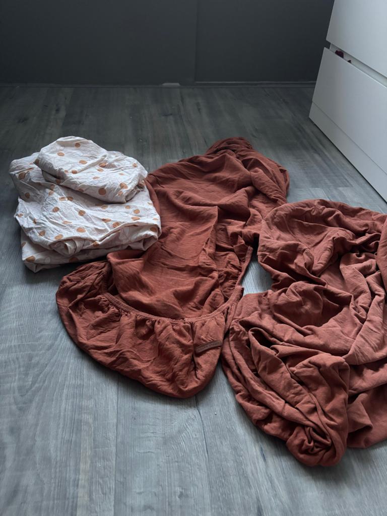 2x Little Dutch Hoeslaken ledikant Pure Rust, Gebruikt, Bruin, Jongetje of Meisje, Hoeslaken of Sloop