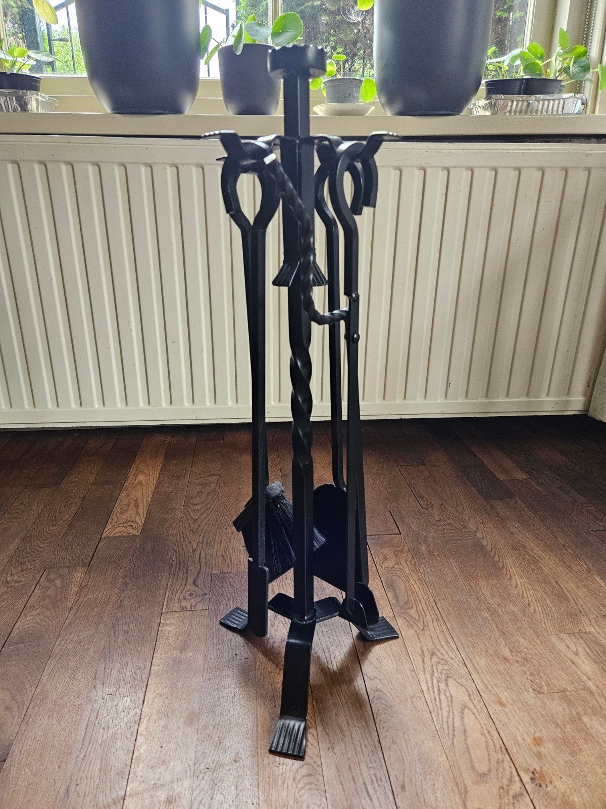 Haardstel met standaard - compleet en robuust, Ophalen
